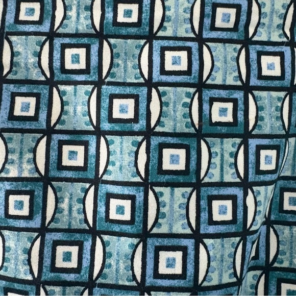 Ann Taylor Factory Blue & White Geometric Pencil Skirt – Knee‑Length, Size 12 - Picture 2 of 9